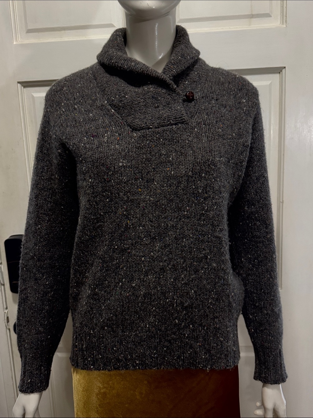 Eddie Bauer VintageLimited Edition Ilaria Urbinati Charcoal Shawl Collar Medium